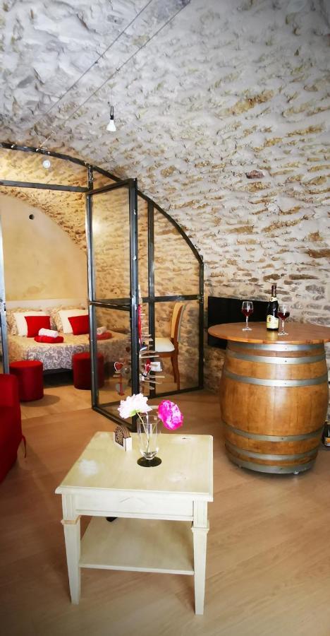Chambre D Hote De Charme Avec Plein D Authenticite Du 13 Eme Siecle Chateauneuf-du-Pape Luaran gambar